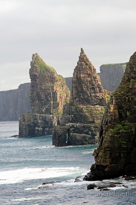 _DSC0830.JPG - Stacks of Duncansby, John o' Groats